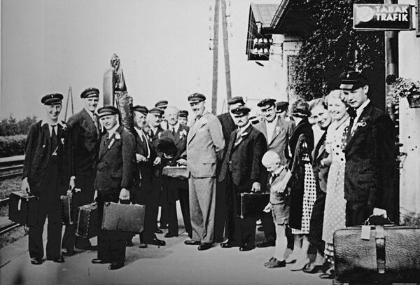 Abfahrt vom Bahnhof Langenlebarn